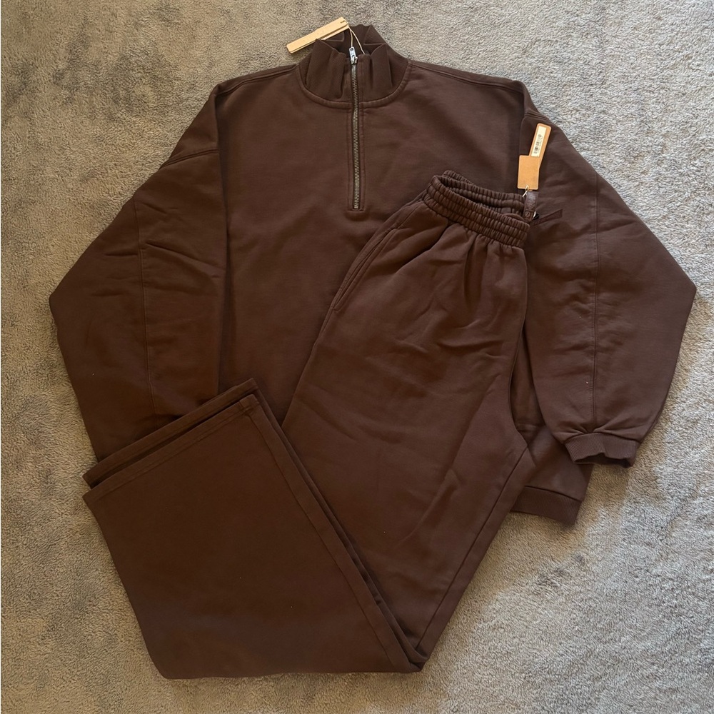 NWT Skims Cozy 2-Piece Sweat & Zip Set